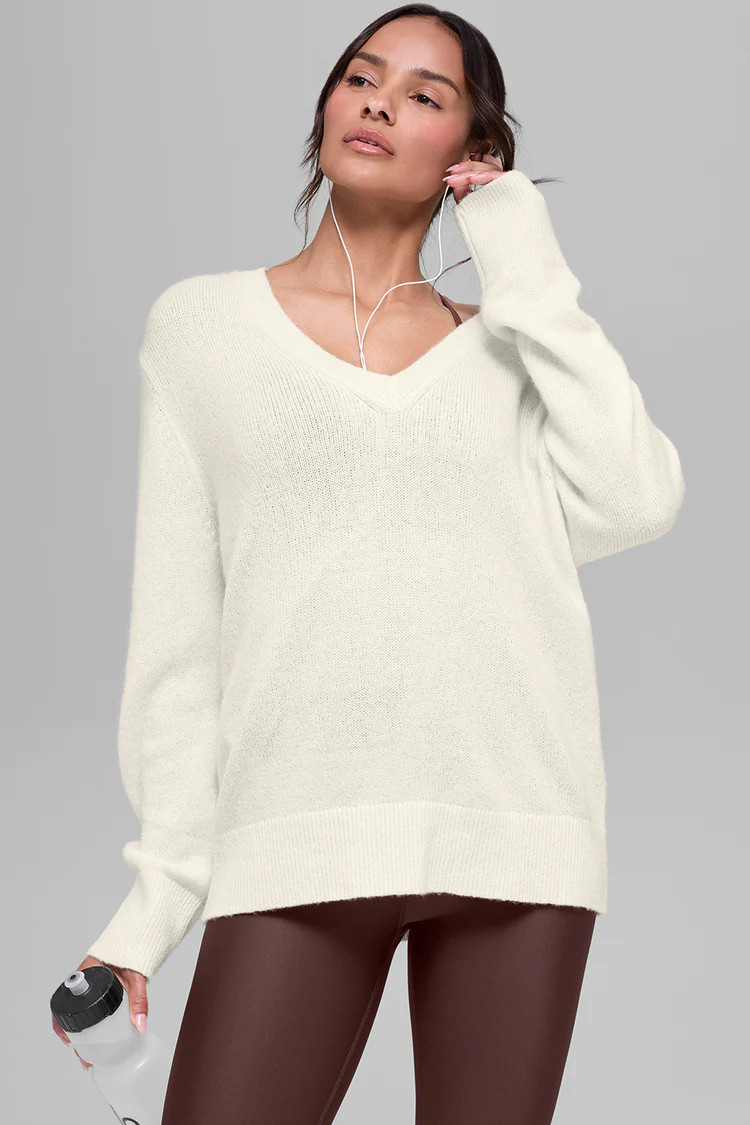 Wool Cashmere New Class Oversized V-Neck Sweater - Ivory | Alo Yoga (US)