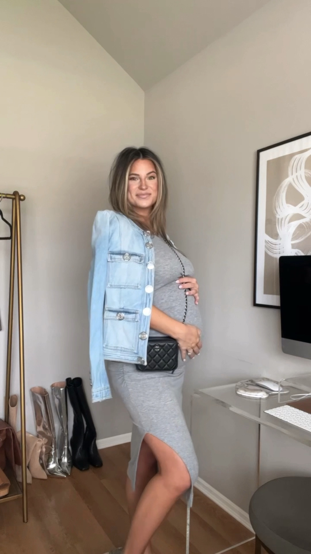 Bump style, midi dresses 

*denim jacket is Balmain 

#LTKbump