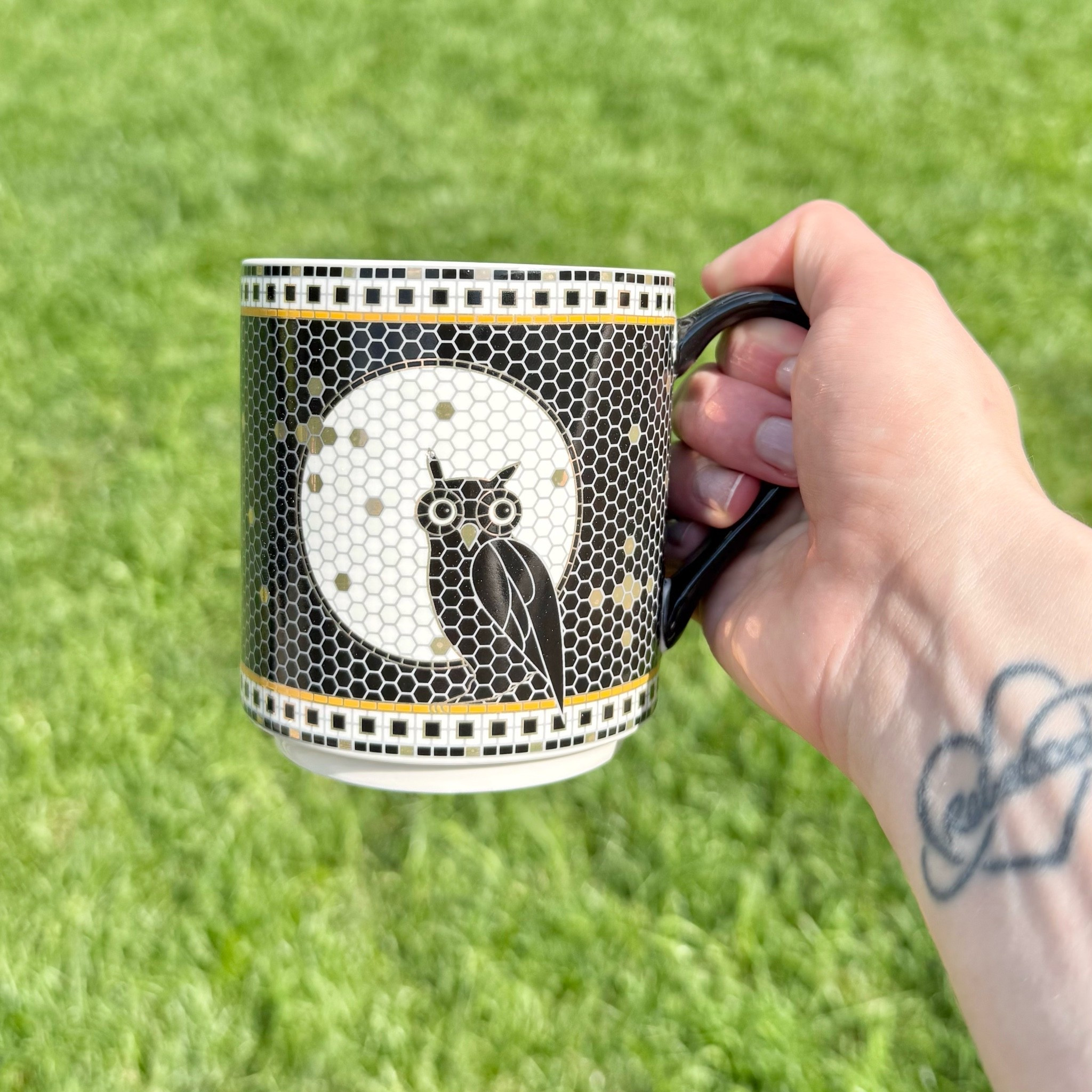 This year’s Halloween bistro tile collection from @anthropologie is amazing! You’ll want it all!!! 

Bistro Tile Stoneware 24k Gold Accent Halloween Mug
$16.00
Available in 5 different prints 

Free shipping on $50+ orders

#LTKSeasonal #LTKHome