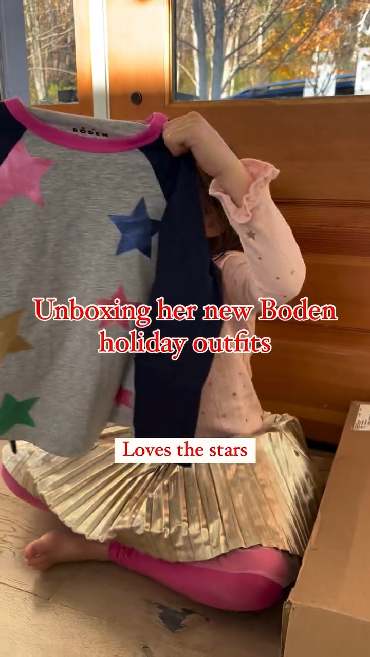 Who doesn’t want a new Holiday wardrobe

Comment shop for our fav picks!

#bodenusa #kidsclothes #unboxing #christmasclothes #christmasclothesforkids #holidayclothes