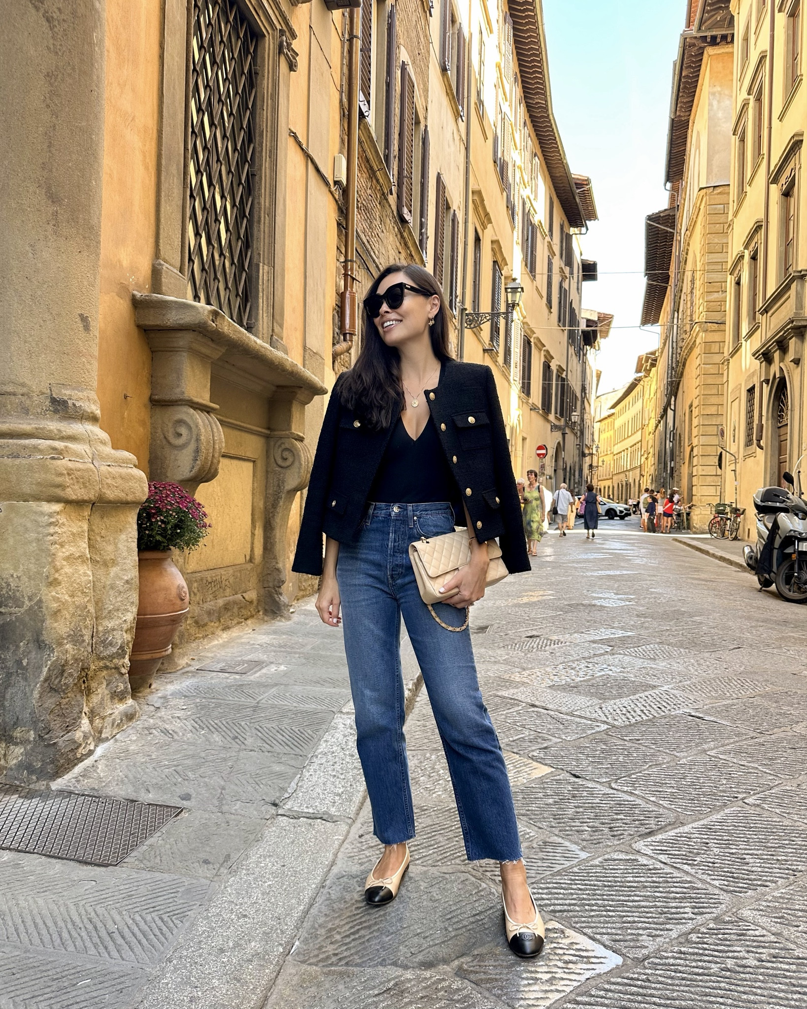 Denim, Toteme jeans, lady jacket, workwear, classic style. 

#LTKWorkwear #LTKTravel #LTKootd