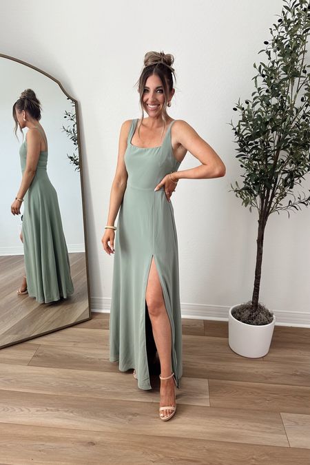 Spring wedding guest dress from Lulus! Use code MAKENNA20 for 20% off your first purchase 