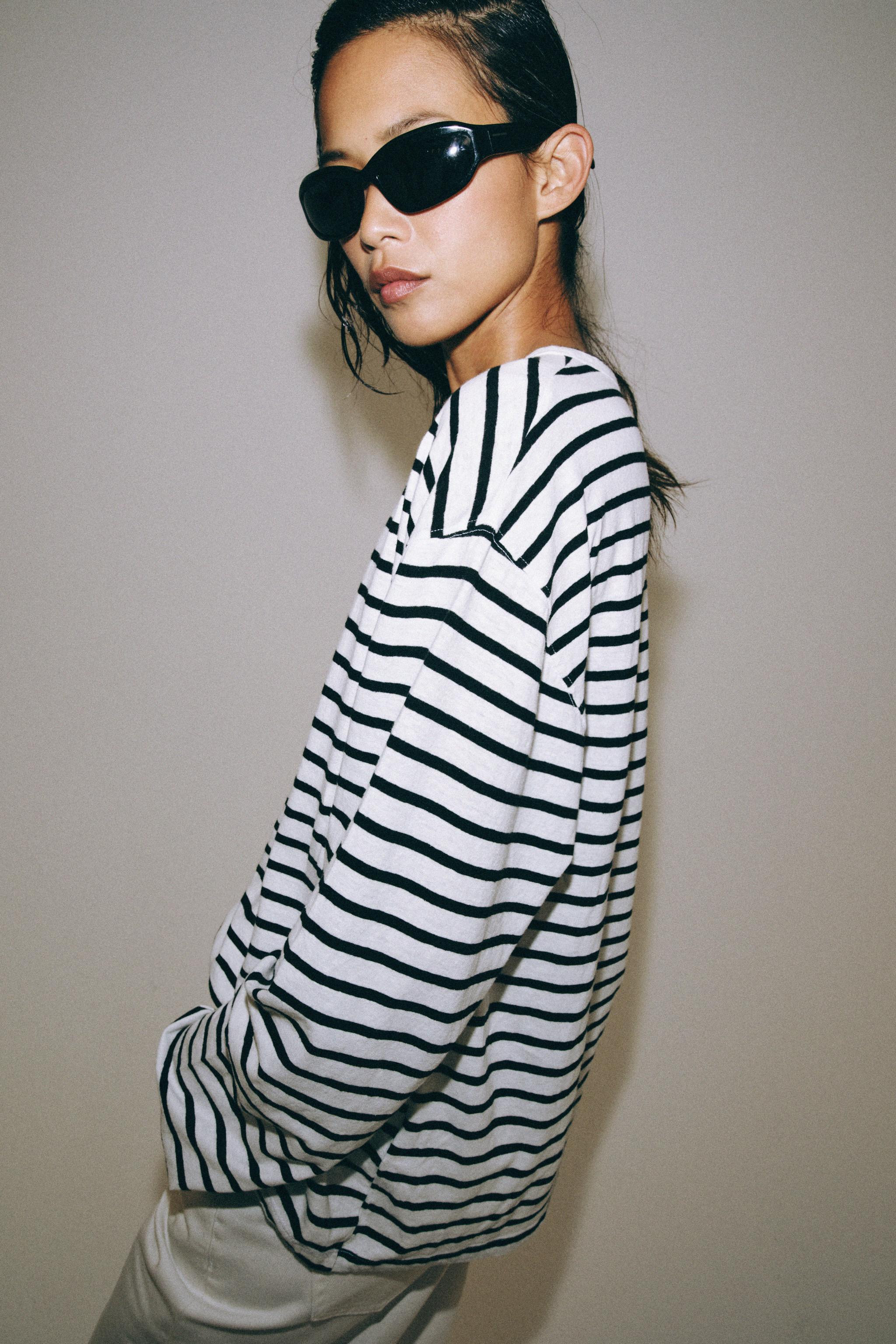 STRIPED COTTON AND LINEN T-SHIRT | Zara US