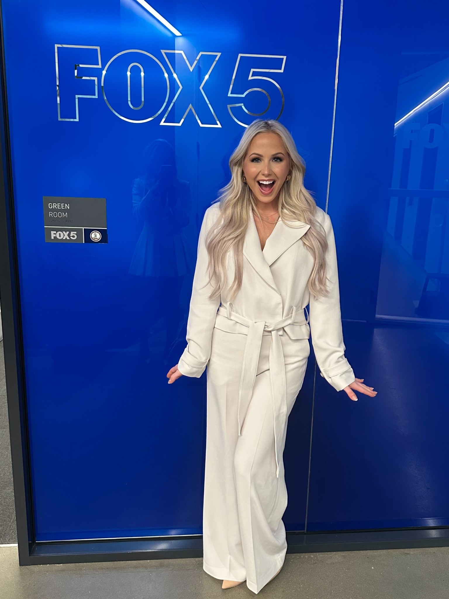 morning news fit 

#LTKStyleTip #LTKWorkwear #LTKPetite