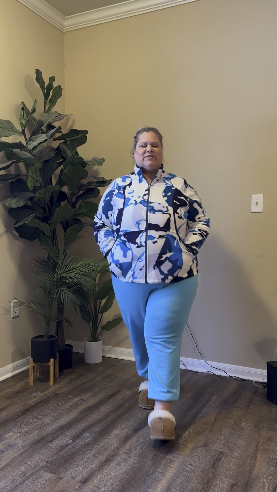 The perfect work from home look on a snowy day! Thanks to @lanebryant for this cute little set that kept me warm all day! 
#lanebryant #giftedbylanebryant #plussizeactive #plussizeactivewear 

#LTKActive #LTKPlusSize #LTKOver40