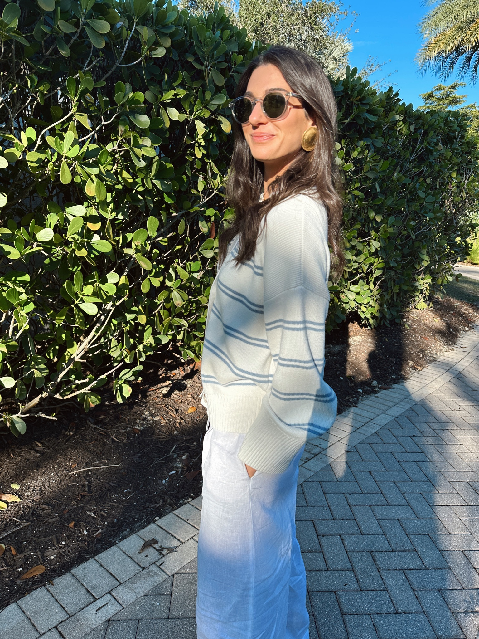 Outfit of the day 
Sweater 
Cardigan 
Vacation outfit 

#LTKshoecrush #LTKSeasonal #LTKtravel