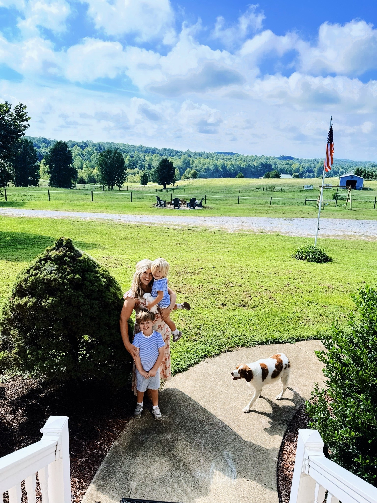 Nothin’ we love more than waking up to beautiful blue skies 🩵☁️ out here on the farm with this view!!! ☀️🥰