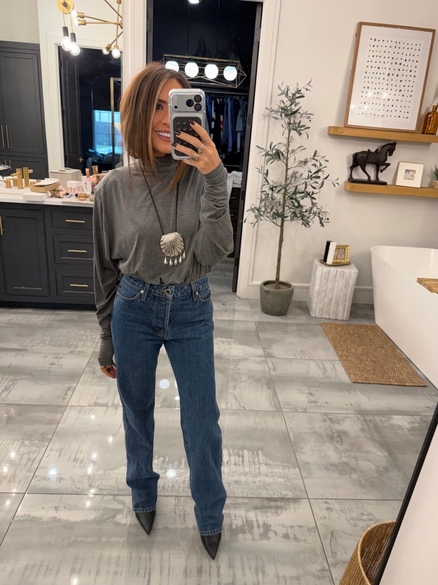 Size xs top, size 24 jeans and boots true to size 

#LTKootd #LTKmomlife #LTKgrwm