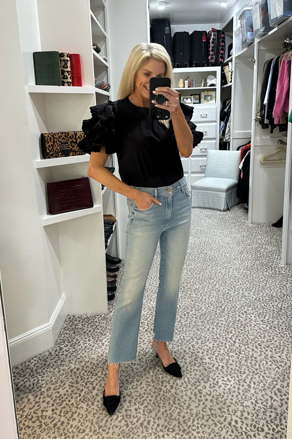 In love with this combo! Size S top and 28 jeans  

#LTKstyletip