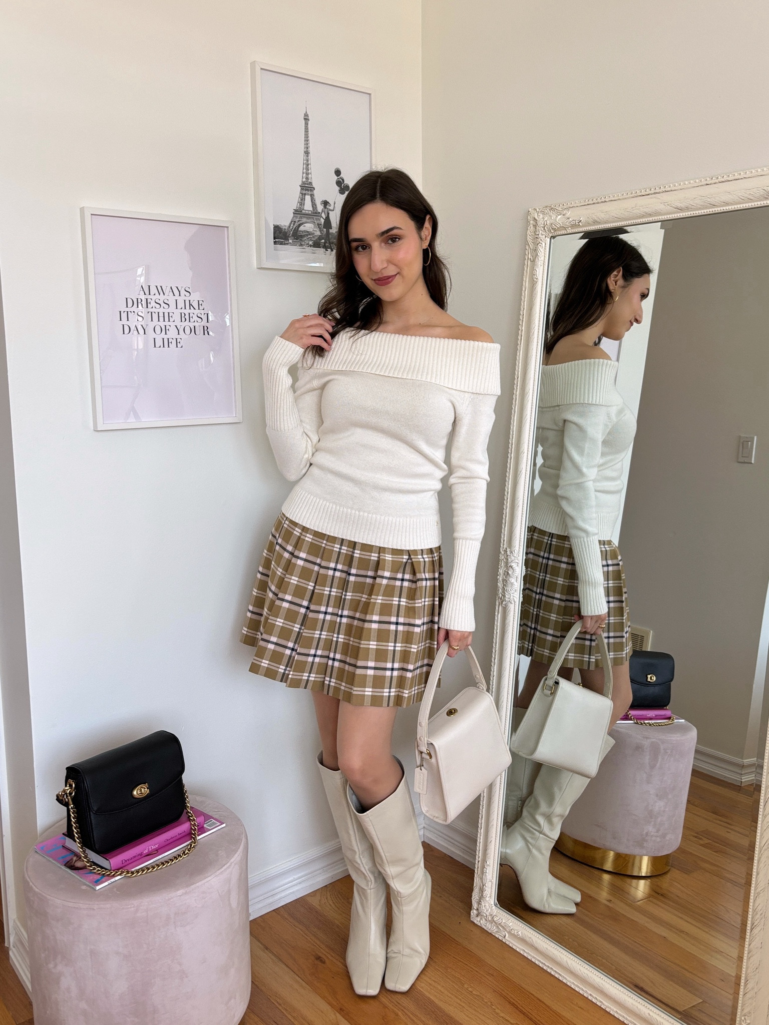 How to elevate a pleated plaid skirt 🤍