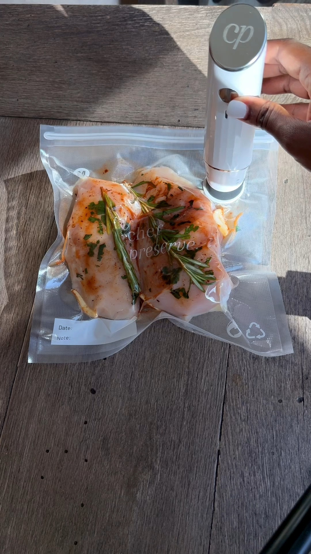 Being totally honest—I bought one of those big, plug-in vacuum sealers a few years ago... and never used it…😅😭 It was bulky and just didn't feel convenient enough to reach for.

This one? Game changer. 🤩 It's wireless, compact, and comes with reusable bags that are both microwave and dishwasher safe.

Definitely a kitchen must-have!
You can seal marinated foods and pop them straight into the fridge or freezer, and it's perfect for keeping your veggies fresh too.

A must-have for every kitchen! All items are ready to shop—just tap the link!

#LTKSaleAlert #LTKHome #LTKStyleTip