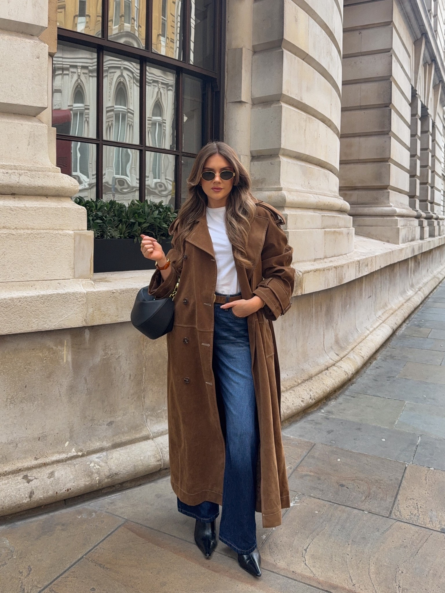 Suede trench coat outfit 🤍

Suede trench, suede coat, suede jacket, autumn outfit idea, fall outfit idea, 

#LTKautumn #LTKuk #LTKjeans