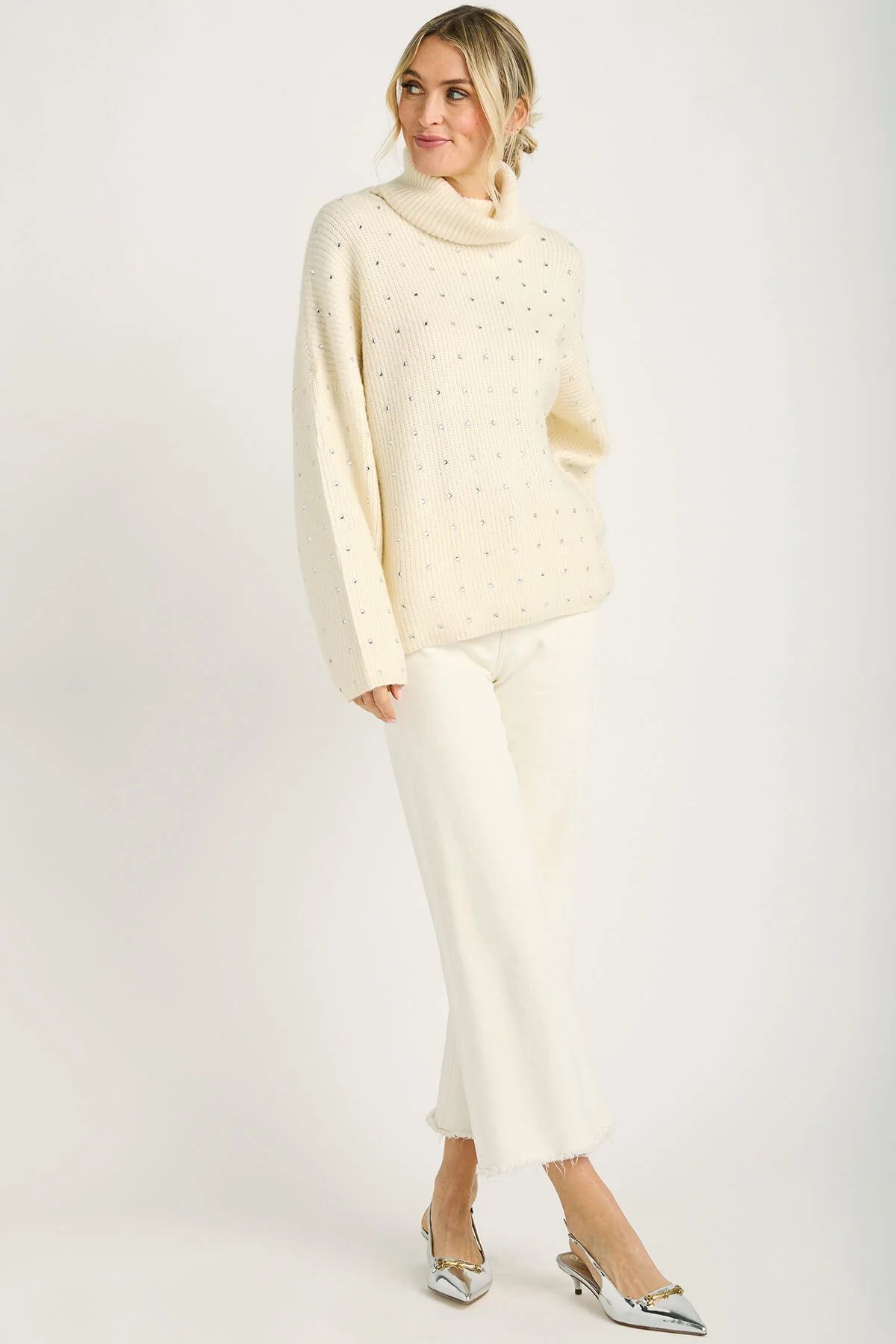 Fate Pearl Rhinestone Embellished Turtleneck Sweater | Social Threads
