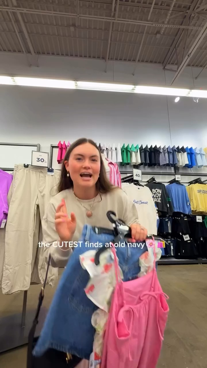 the CUTEST spring/summer finds at old navy wearing all this to the beach this summer 😍 #tryon #haul #shopping @oldnavy