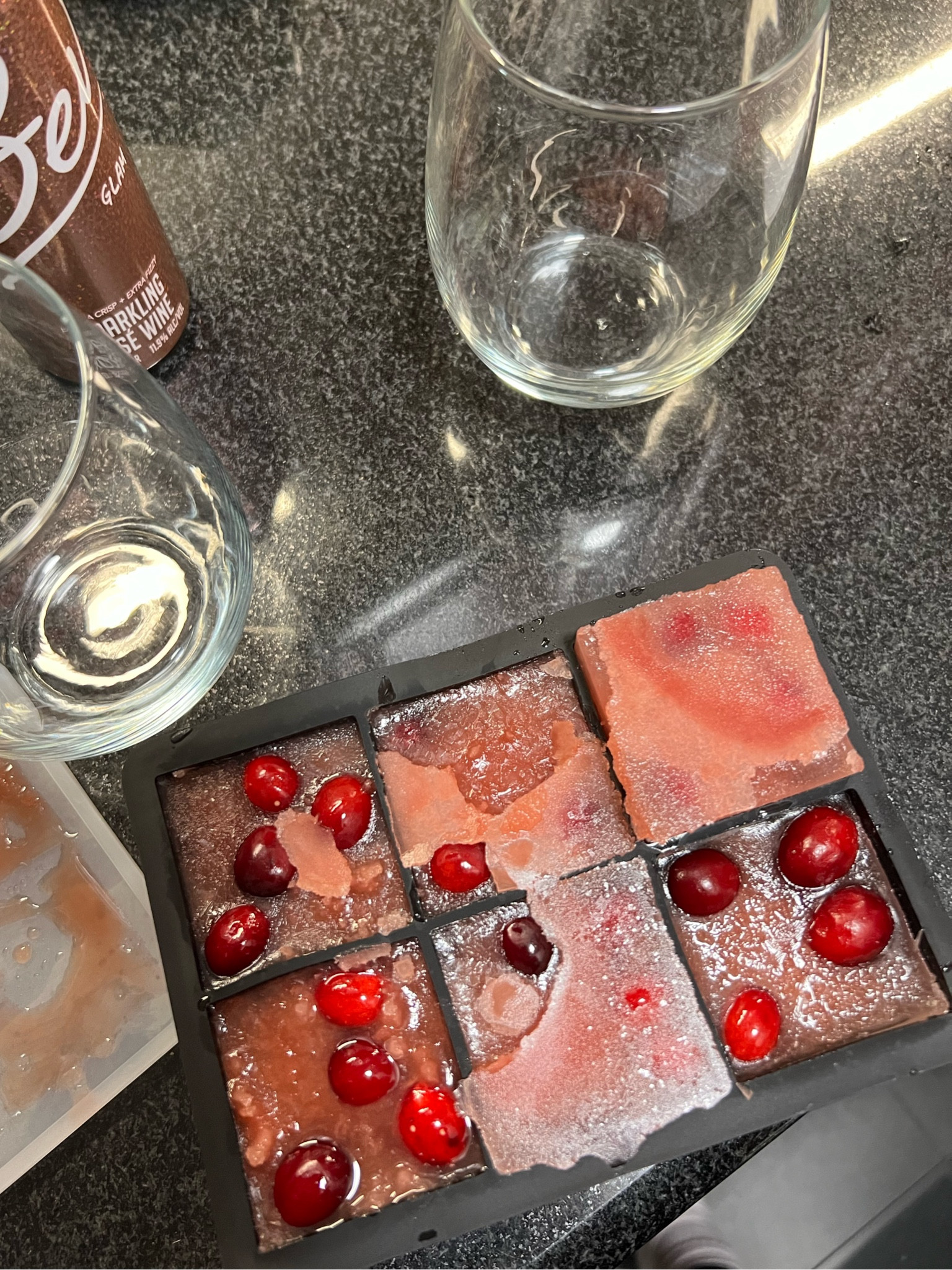 festive ice cubes 🧊 

#LTKHoliday #LTKSeasonal