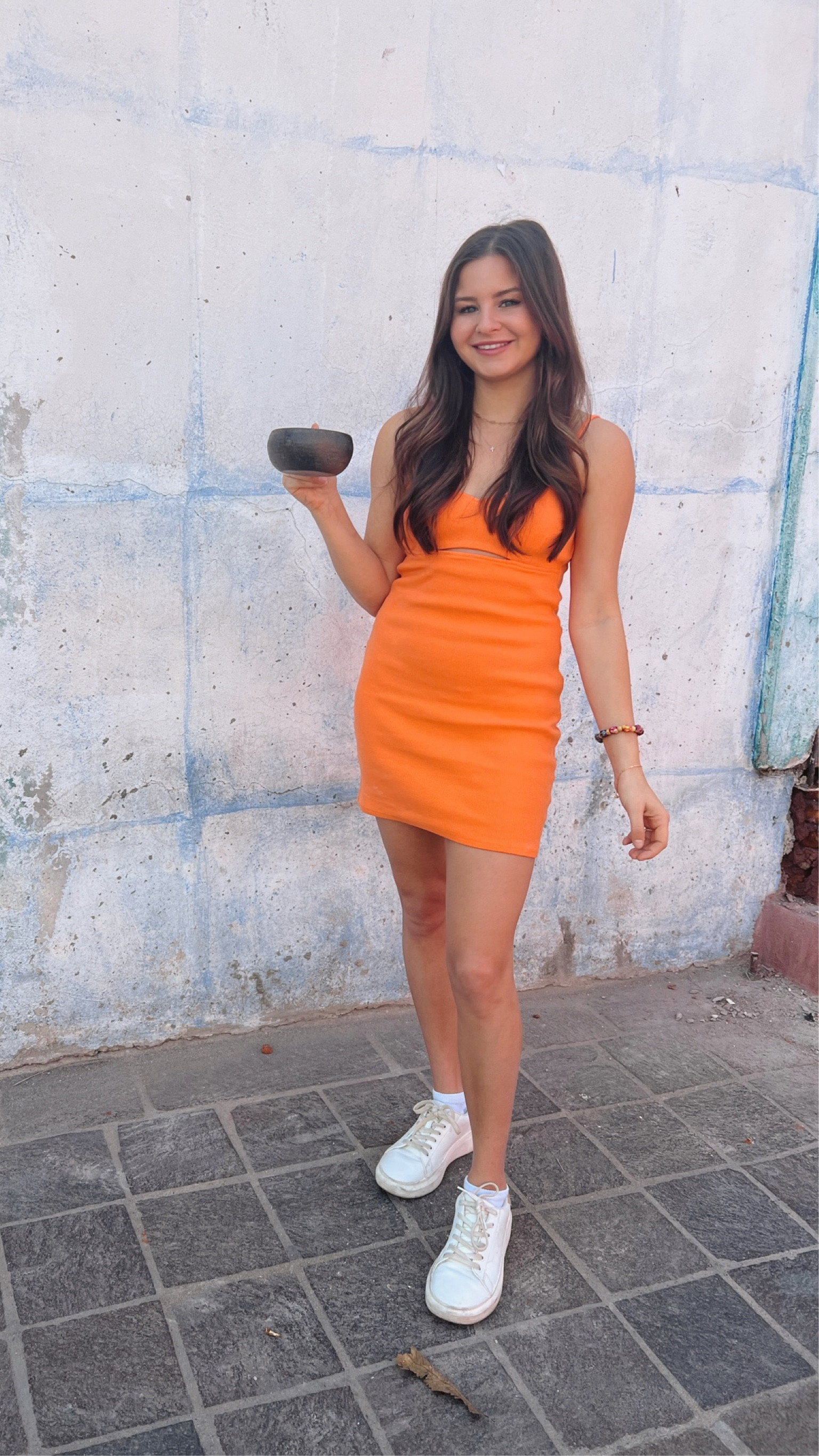 Orange summer dress with cutout. It does run on the small size so I’m wearing a size small

Mini dress, orange dress, bright summer dress, cutouts, spaghetti strap, bb Dakota, bodycon, Mexico dress, tangerine, under 50, ribbed dress 

#LTKunder50 #LTKstyletip #LTKtravel