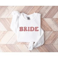 Bride Sweatshirt Retro, Vintage Crewneck, Gift For Bride, Honeymoon Sweatshirt, Boho Wedding, Retro Shirt | Etsy (US)