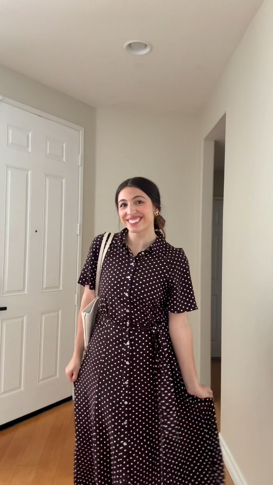 My Sunday OOTD! I’m obsessed with this $30 H&M dress! It comes in so many patterns and is the perfect breezy material!🤎 

Church dress, Sunday ootd, church style, H&M dress 