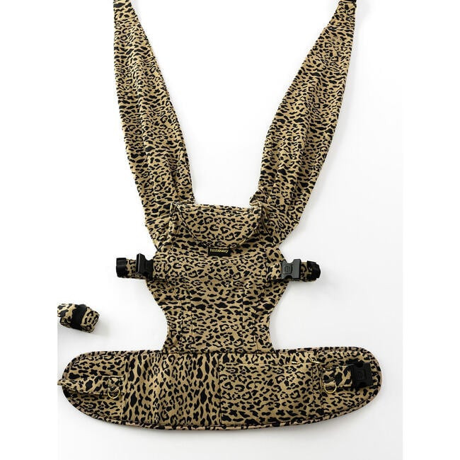 Carriers | Pearl Newborn Carrier, Cheetah (Prints) Tushbaby | Maisonette | Maisonette