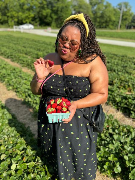 Lemon dress in a strawberry field! Loving fruit looks for Summer! 

Wearing an xxl!

#LTKSeasonal #LTKPlusSize #LTKFindsUnder50