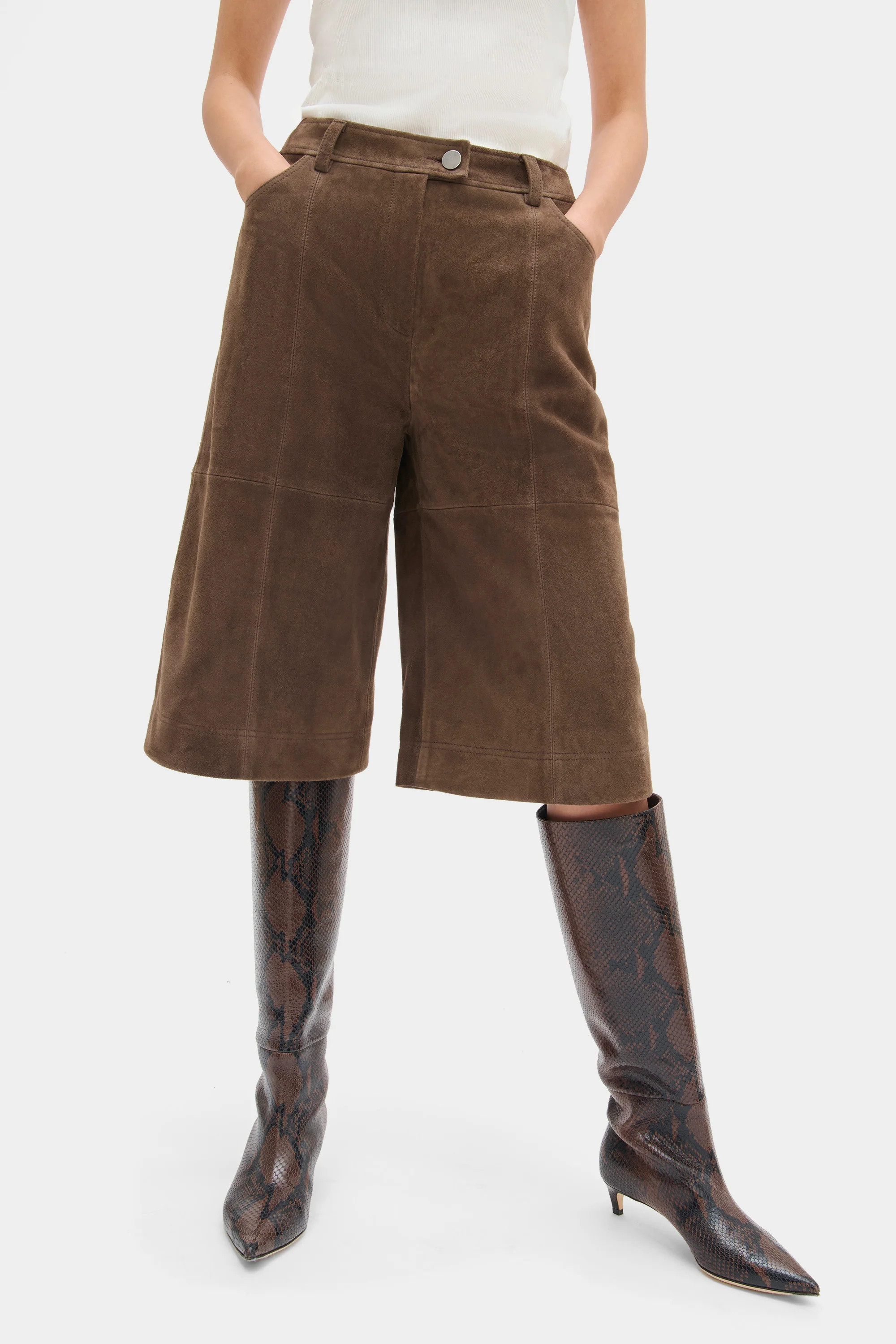 ALIGNE Mid Rise Suede Shorts - Brown | Arden | ALIGNE UK & EU