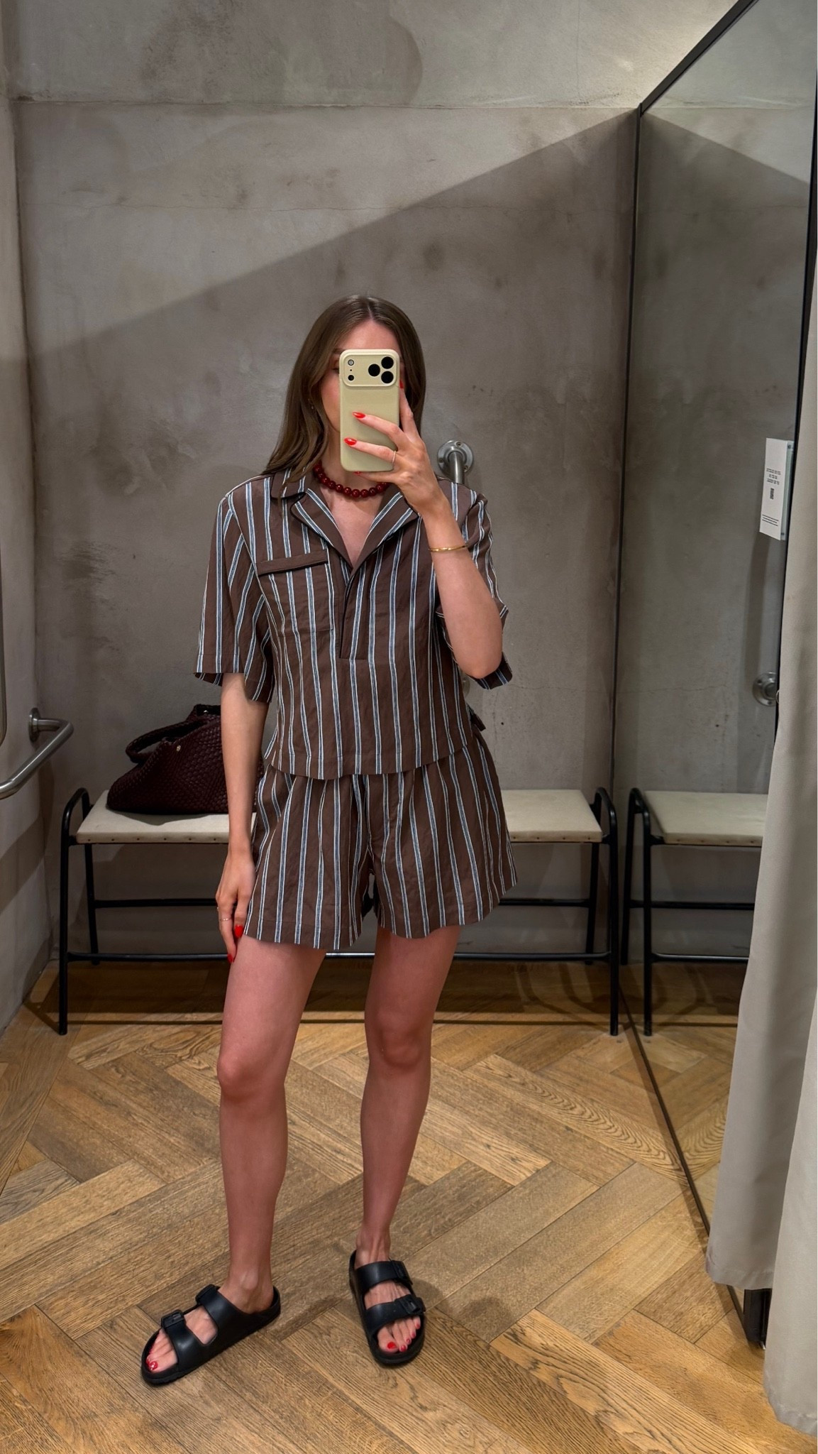 & other stories try on 
20% off this weekend: EMILY20
Xs in the shirt 
I was trying a small in the shorts but they were too big, definitely size down, they didn’t have an XS in store to try