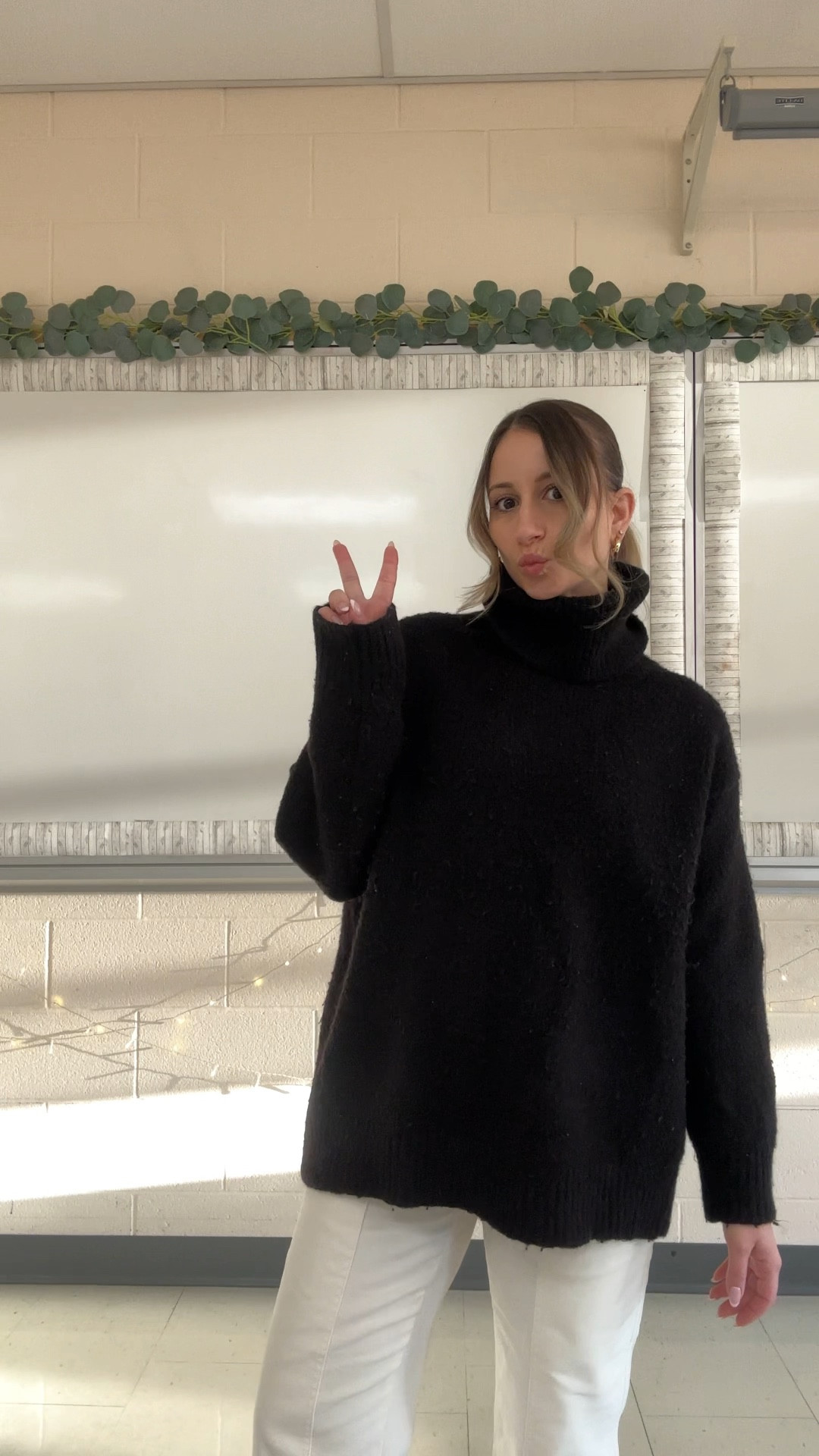 A week of teacher outfits 
#teacherstyle #teacherootd #teacheroutfits #ootd #dailyootd 

#LTKworkwear #LTKstyletip #LTKSeasonal