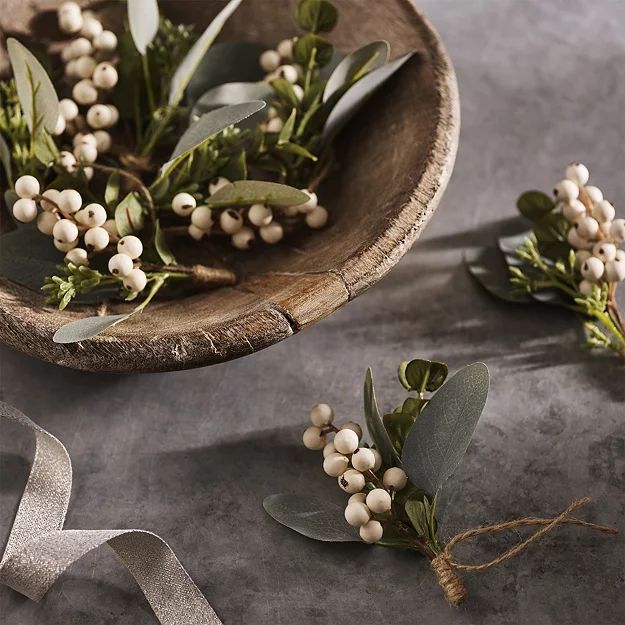 Fern & White Berry Decorations – Set of 6 | The White Company (UK)