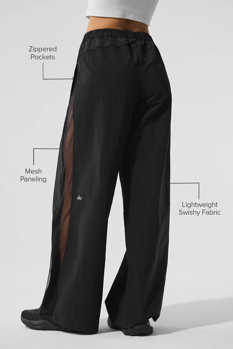 High-Waist Origin Wide Leg Track Pant - Black | Alo Yoga (US)