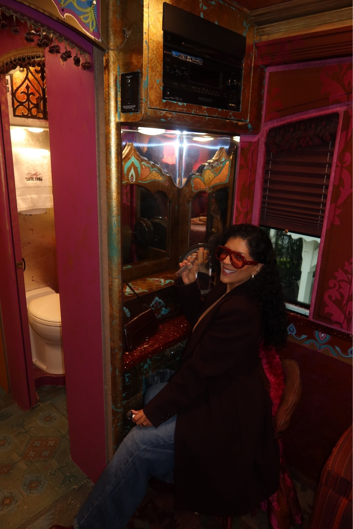 serving vintage glam with a little main character energy ❤️☎️ oversized blazer, denim, and the coolest vibe ever

#vintageinspired #streetstylefashion #blazerstyle #denimlook #fashioninspo #coolgirlstyle #ootdideas #retroaesthetic #casualchic #stylefinds

#LTKdayinmylife #LTKootd #LTKstorytime