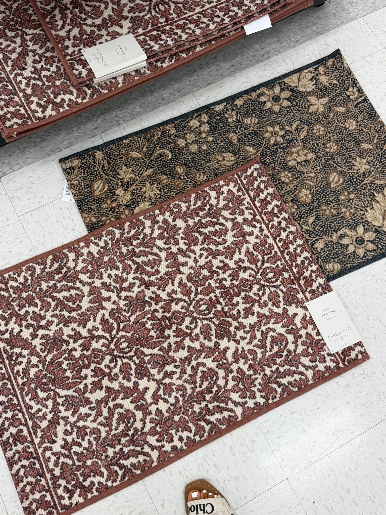Accent rugs I’m loving from target 


Target finds
Target 
Target home finds
Home decor 
Rug 

#LTKHome #LTKSaleAlert #LTKdayinmylife