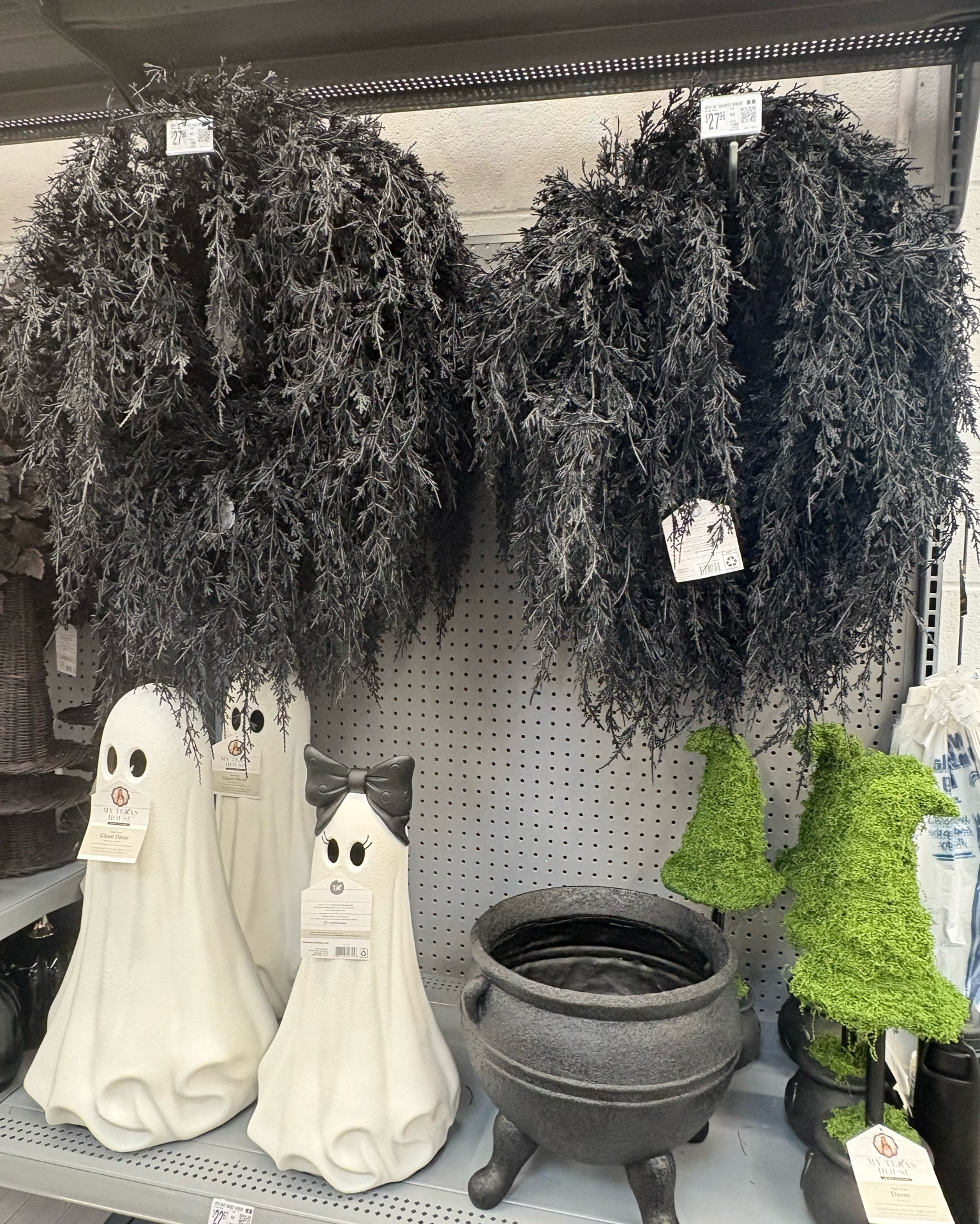🎃👻 Halloween decor is already arriving at Walmart, and the My Texas House collection has some seriously good pieces this year!

I spotted several of the newest My Texas House Halloween decorations, including black wreaths, white ghost decor, a green topiary, and a black cauldron. 🖤🤍💚

I love that this collection mixes traditional Halloween decorating with neutral black-and-white home decor, so you can go full spooky or add just a few Halloween touches to your existing fall decor.

Perfect for decorating your front porch, entryway, living room, fireplace, kitchen, or Halloween party setup. And if you love finding new seasonal decor at Walmart, you’ll definitely want to keep an eye out for this collection!

🎃 New Halloween decor arriving at Walmart
🖤 My Texas House Halloween collection
👻 Black, white & green seasonal decor
🏡 Perfect for indoor & outdoor Halloween decorating
✨ Traditional + neutral Halloween style#MyTexasHouse #MyTexasHouseHalloween #HalloweenDecor #HalloweenDecorating #WalmartHalloween #WalmartHome #WalmartFinds #HalloweenHomeDecor #HalloweenDecorFinds #FallDecor #SpookyHome #NeutralHalloweenDecor #BlackAndWhiteDecor #HalloweenWreath #HalloweenPorchDecor #SeasonalHomeDecor #LTKFinds

#LTKHome #LTKSeasonal #LTKHome