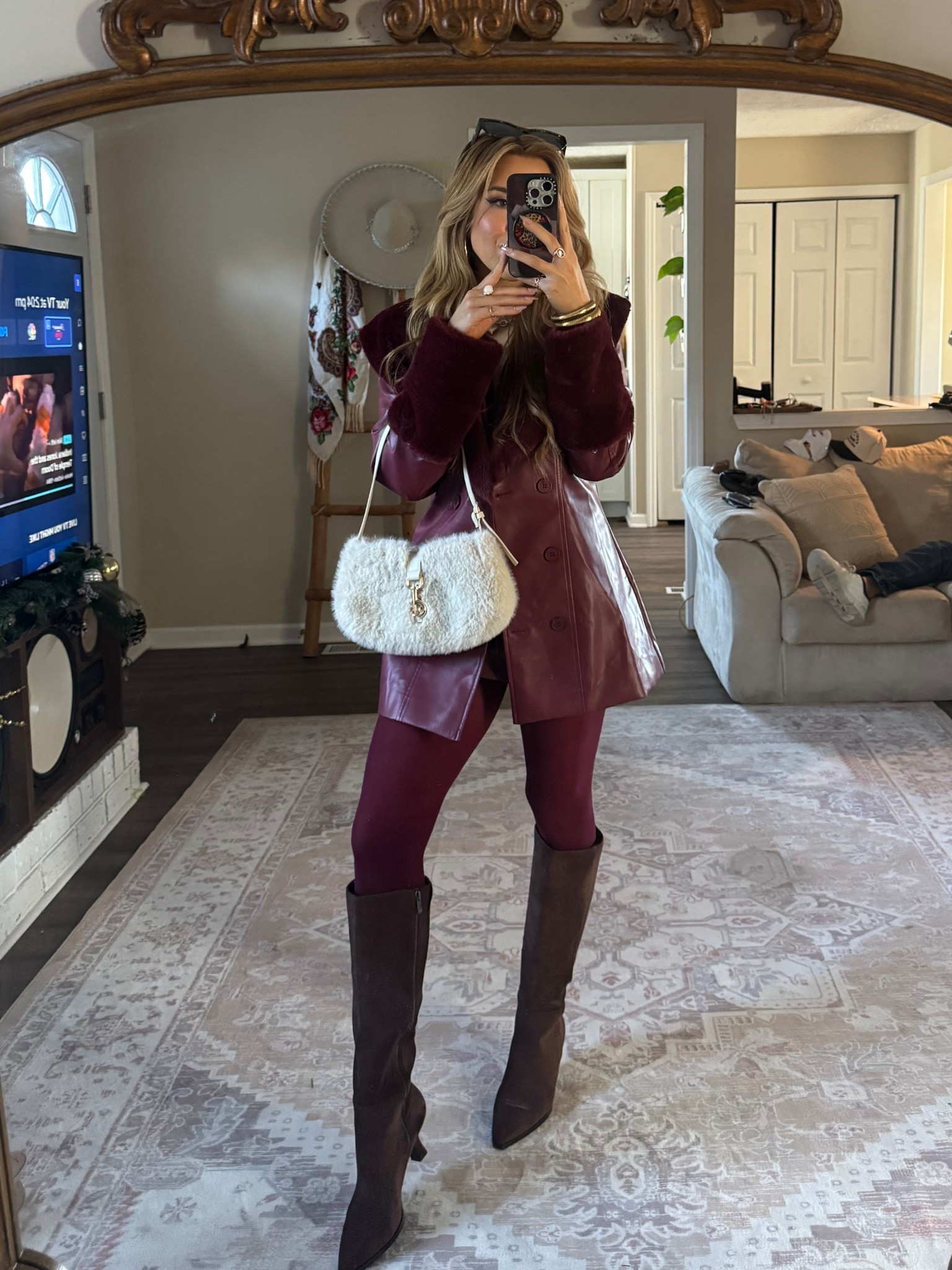 Burgundy coat ✨

#LTKootd #LTKHoliday