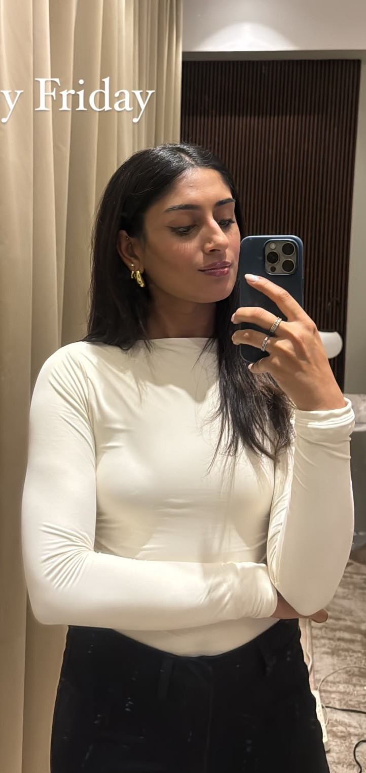 Exact top is from Abercrombie but can’t seem to tag it. My other faves are from Aritizia… I go with whatever one is cheaper!

#LTKMostLoved #LTKtravel #LTKAsia