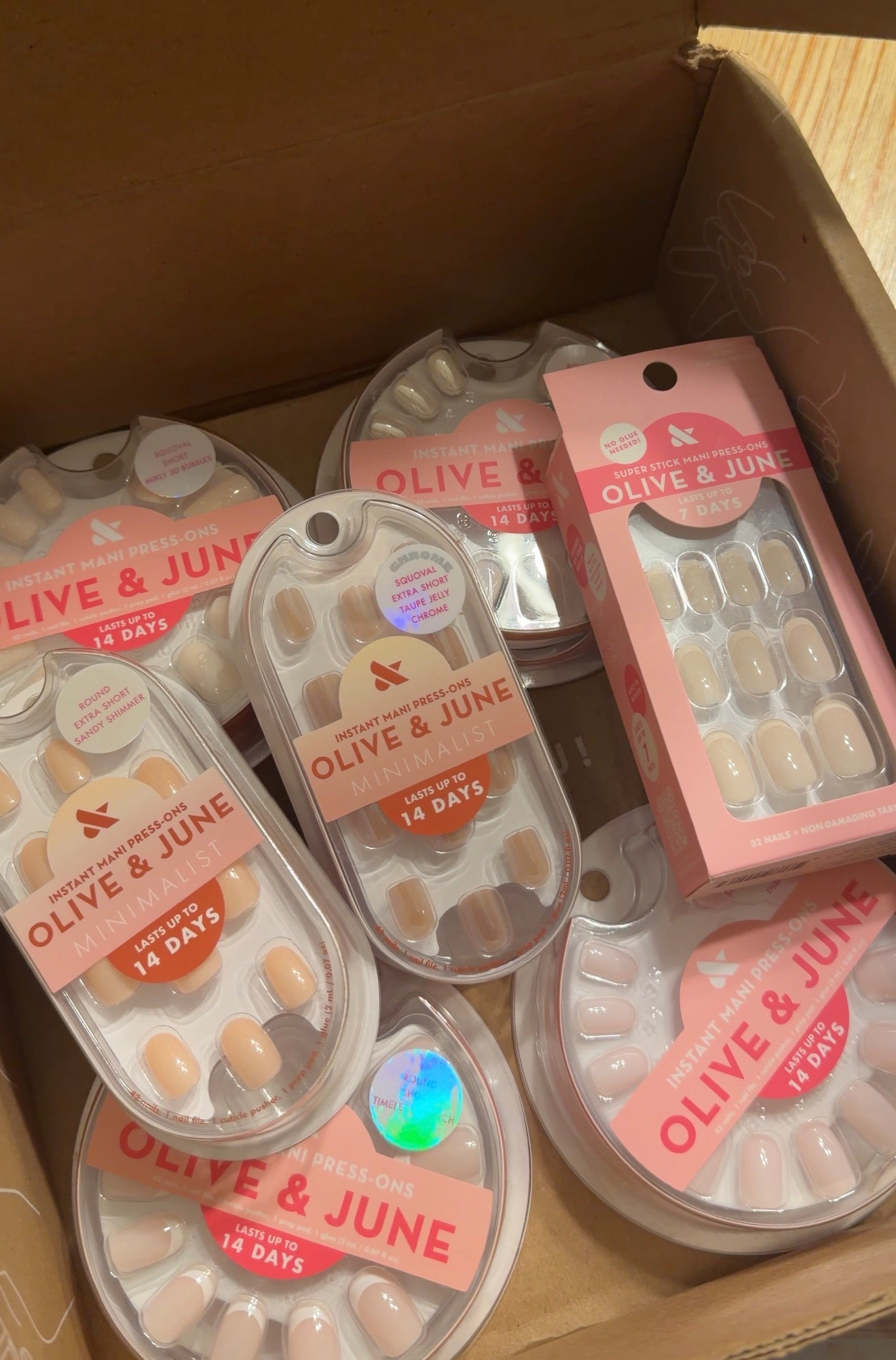 Yall have no idea how much I love Olive and June 