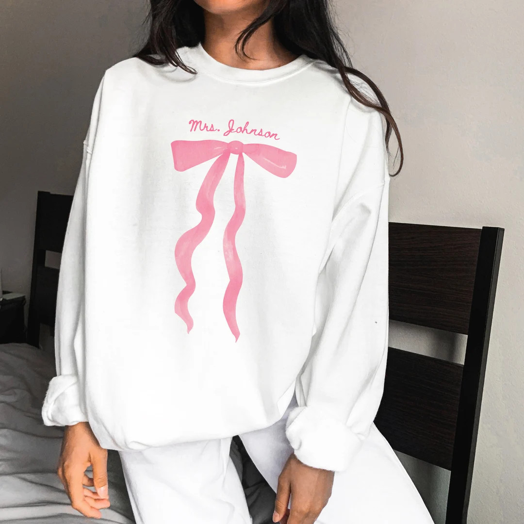 Custom Mrs Sweatshirt Coquette Pink Bow, Shes Tying the Knot, Coquette Bride Sweatshirt Custom La... | Etsy (US)