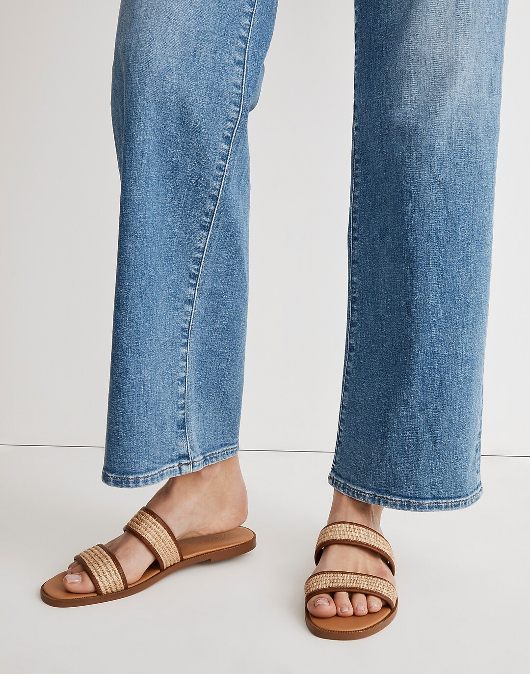The Teagan Slide Sandal in Straw | Madewell