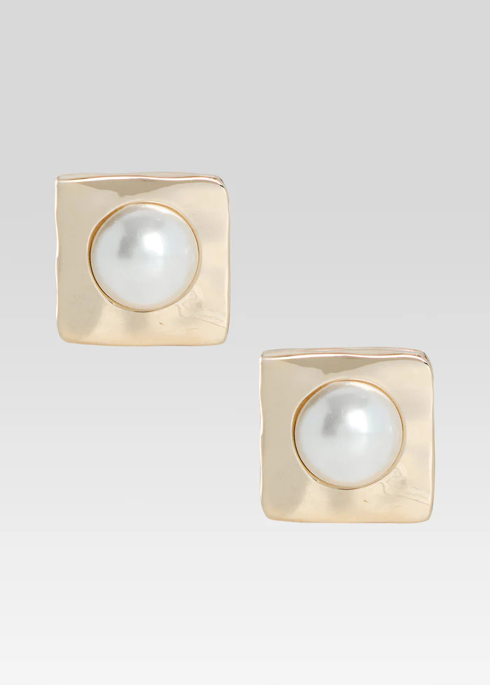 Nikki Pearl Earrings | Retrofete