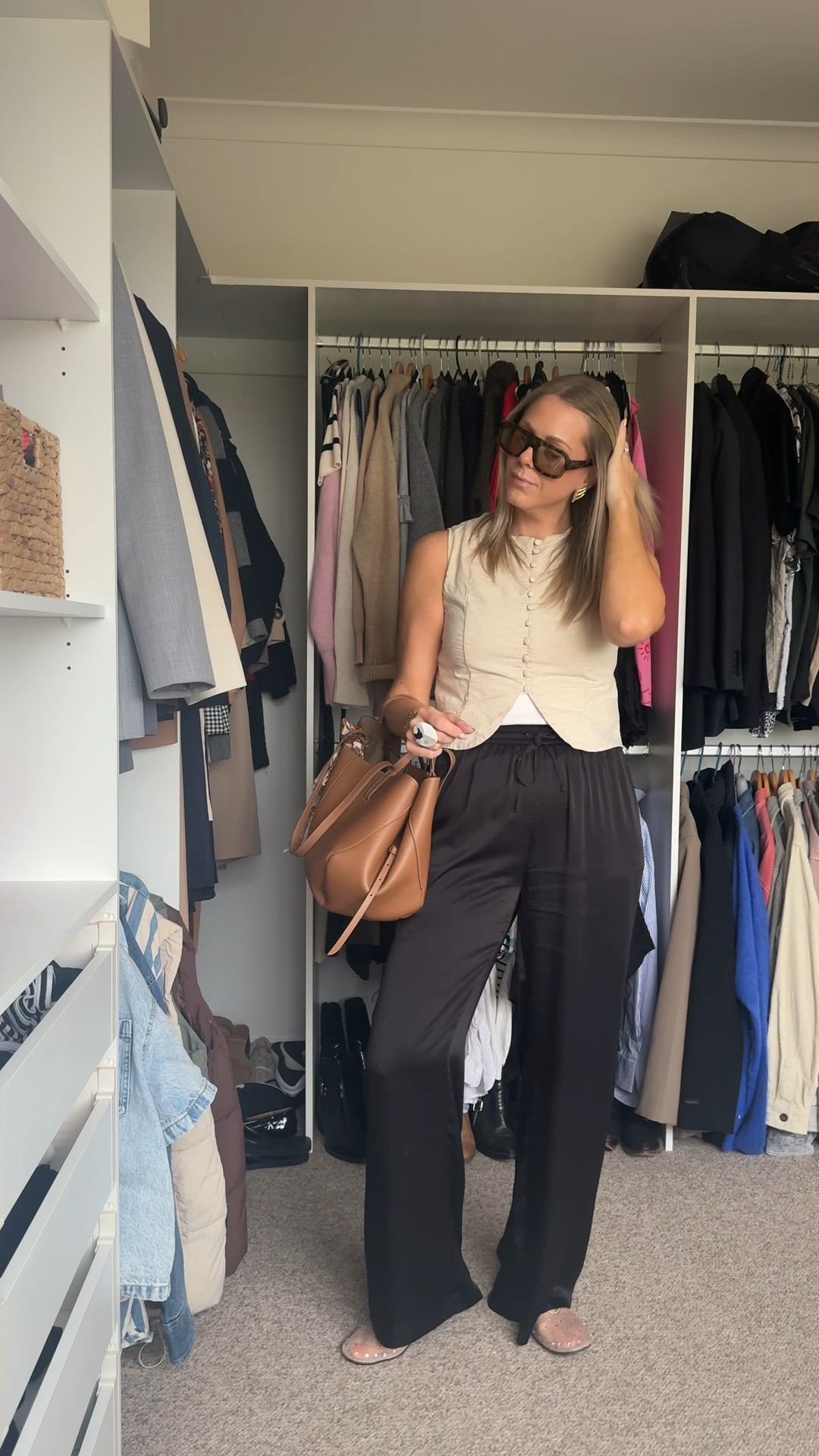 Are satin pants my new favourite work pants?

#LTKstyletip #LTKaustralia #LTKworkwear