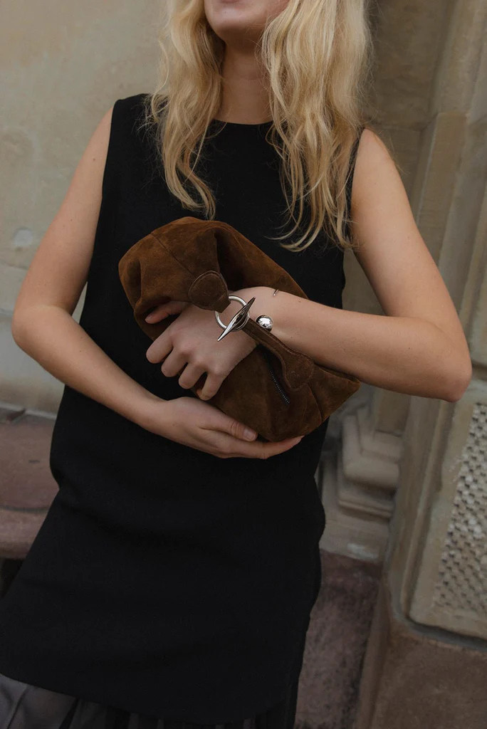 Pillow Pouch Suede Chestnut | LITTLE LIFFNER