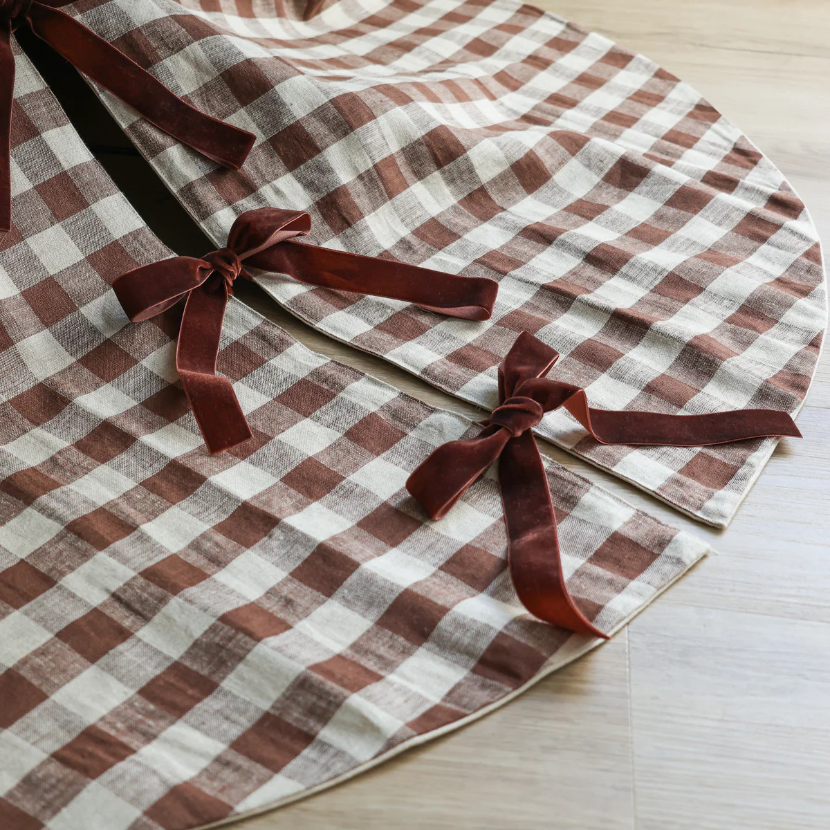 Warm Check Linen Christmas Tree Skirt | Hackner Home (US)