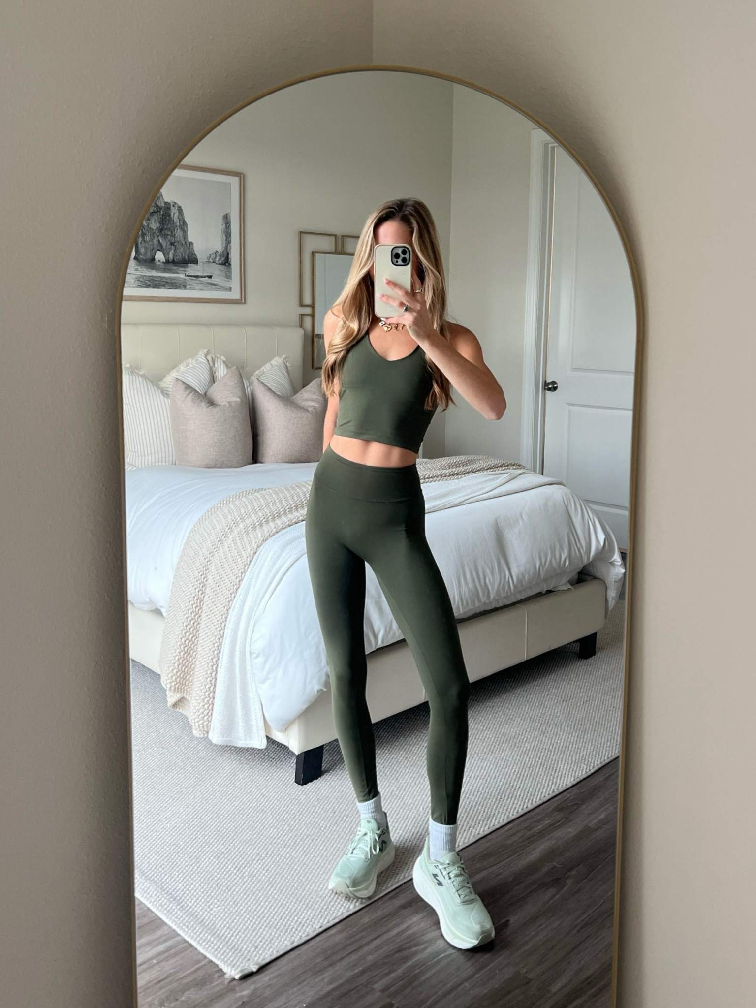 Exact set is ERA ACTIVE- code MERRYL for $ off! I’ve linked similar sets!

Workout set, activewear, matching set 

#LTKActive #LTKFitness #LTKStyleTip