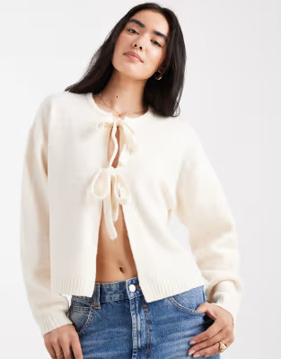 Vero Moda textured knit tie front cardigan in heathered cream | ASOS (Global)