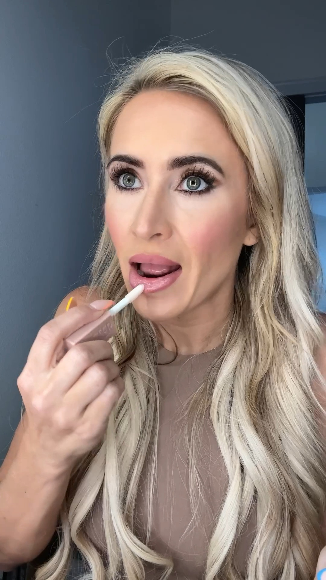 Let’s try out the Maybelline Lifter liner and gloss 

#LTKBeauty