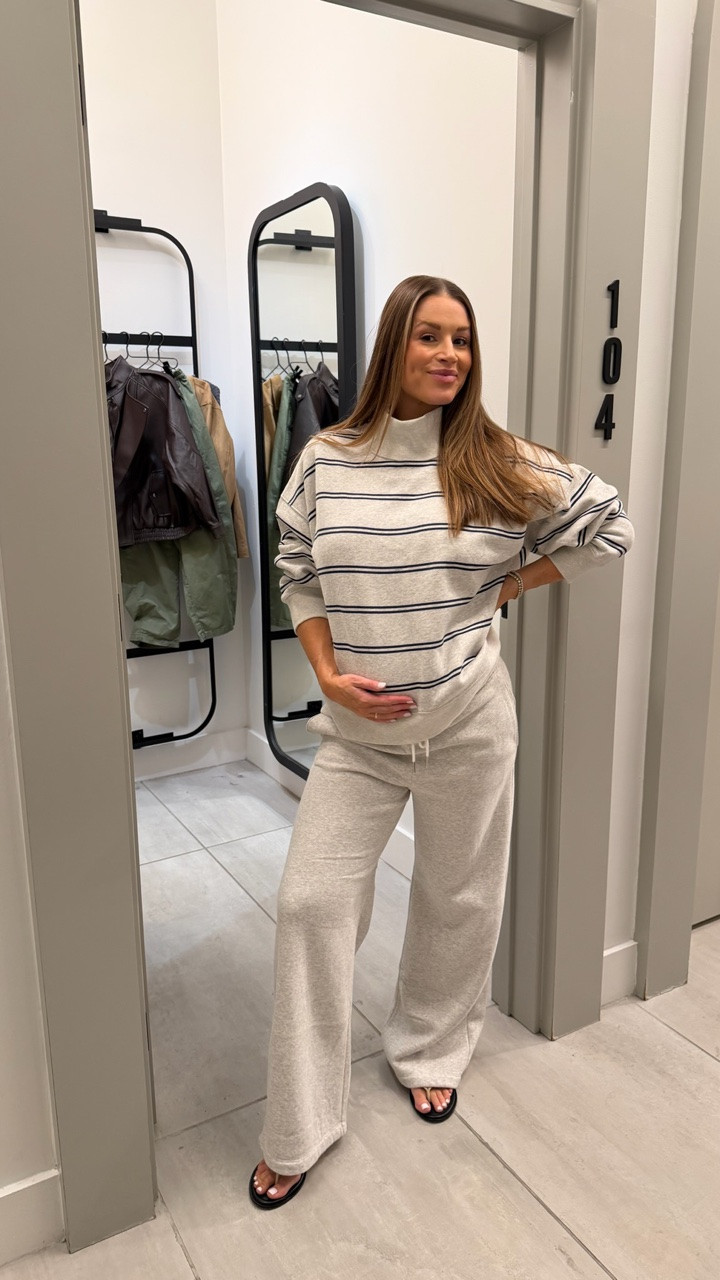@abercrombie Bump friendly fall outfit 🍂

Cozy layers! The oversized funnel neck sweatshirt and matching sweatpants are so comfortable! Several colors to choose from!

#LTKootd #LTKSeasonal #LTKBump