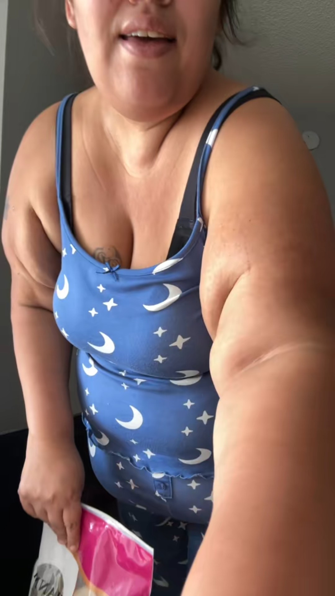 ✨ Snatched & Supported ✨
This Yianna faja is a total game-changer! It smooths, shapes, and gives the perfect snatched look without feeling uncomfortable. I love how it hugs my waist, enhances my curves, and stays in place all day—whether I’m running errands, dressing up, or just lounging at home.

If you’re looking for a comfortable yet effective shapewear piece that actually works, this one is a must-have! 🤍



#LTKWorkwear #LTKFindsUnder100 #LTKPlusSize