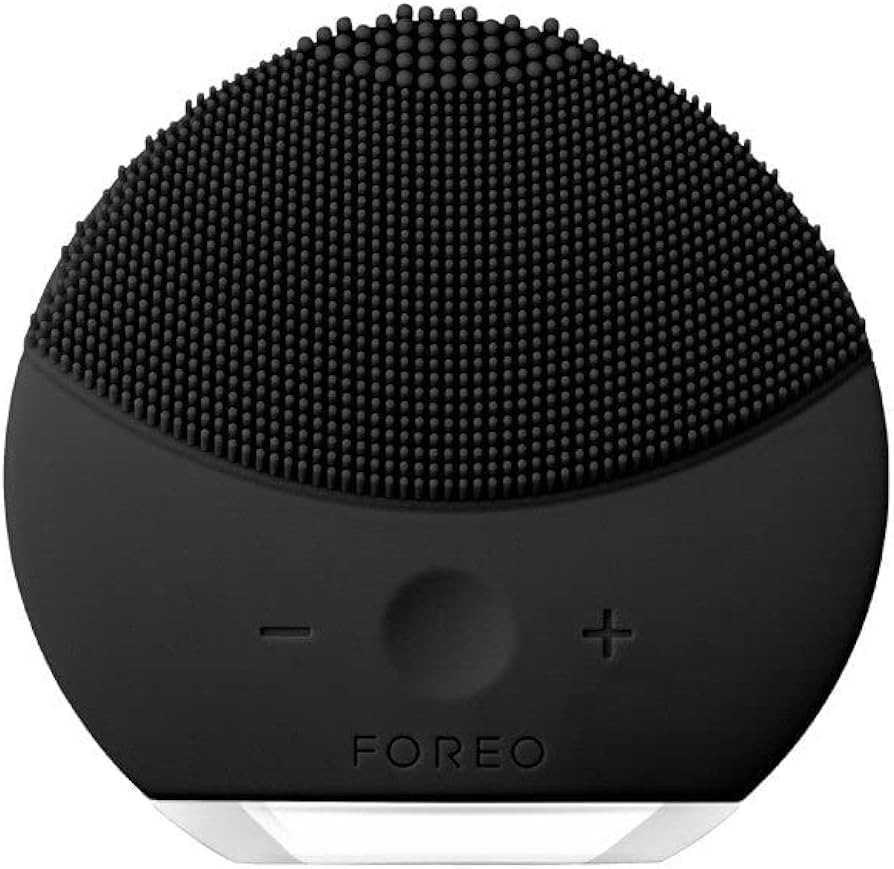 FOREO LUNA mini 2 Ultra-hygienic Facial Cleansing Brush All Skin Types Face Massager for Clean & ... | Amazon (US)