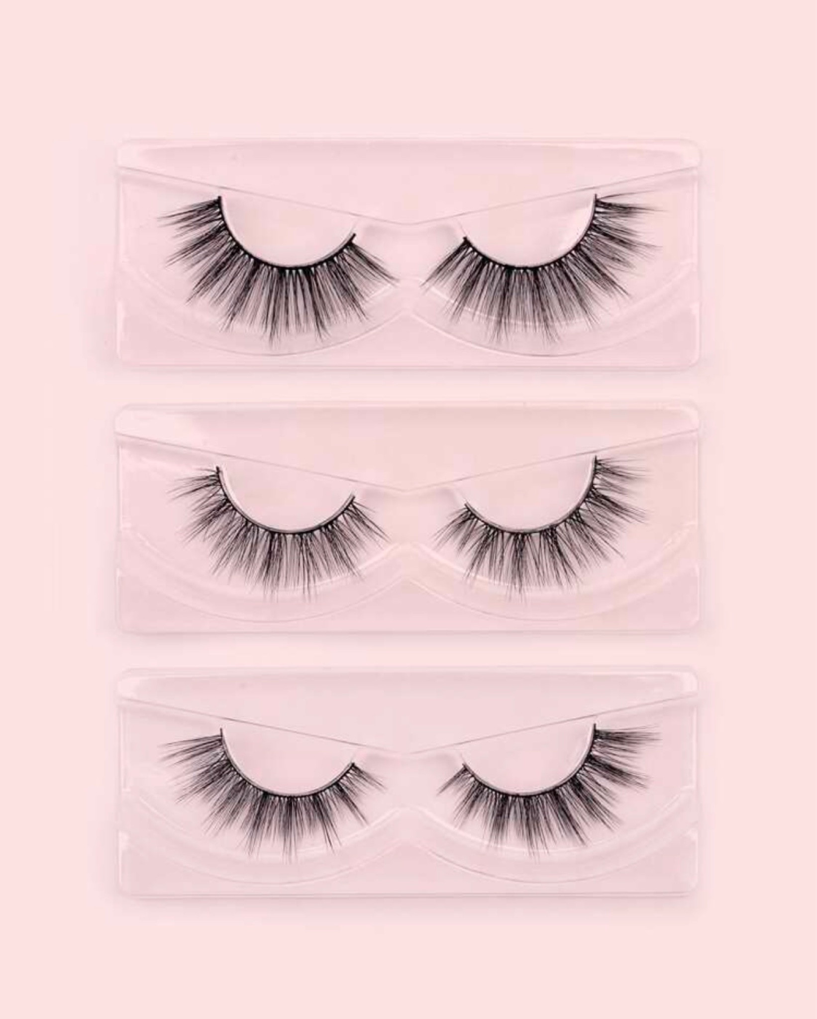 Lashes, extra long lashes, light lashes, whispy 

#LTKeurope #LTKbeauty #LTKFind
