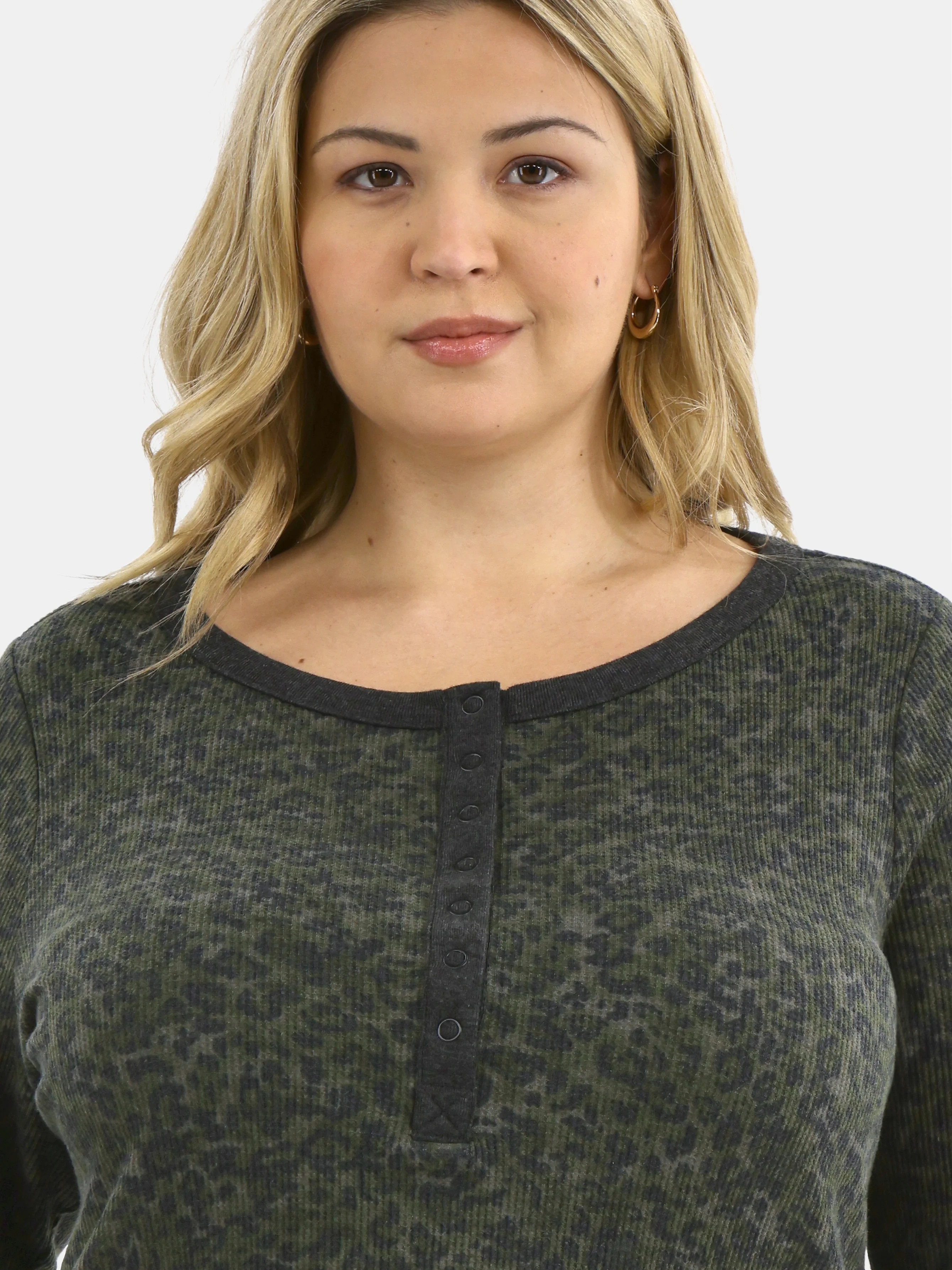 Terra & Sky Women’s Plus Thermal Henley Top with Long Sleeves, Size 0X-4X | Walmart (US)