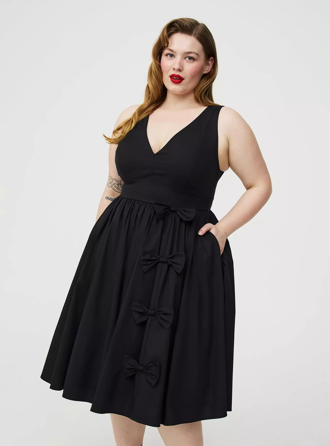 Retro Chic V-Neck Bow Dress | Torrid (US & Canada)